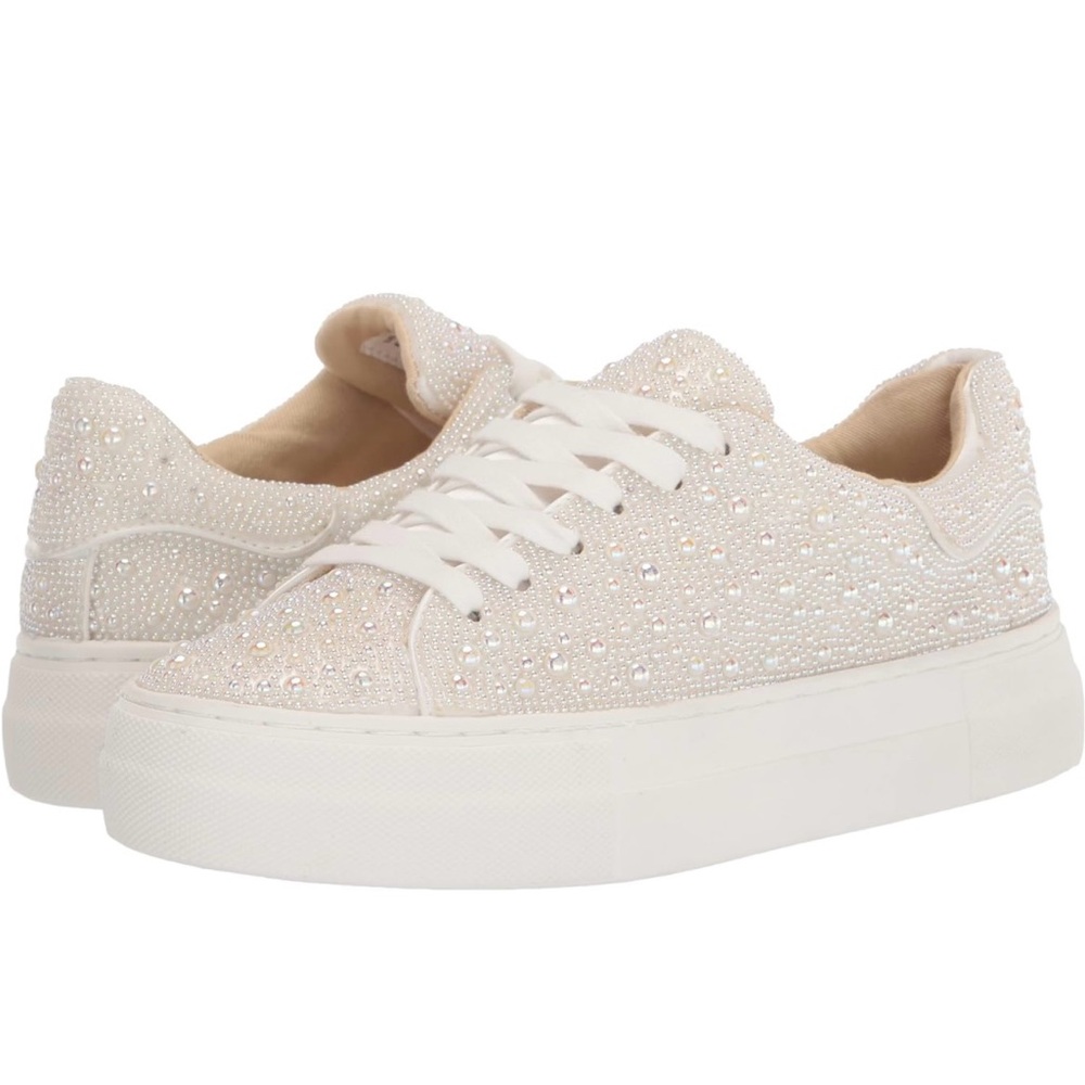Betsey Johnson Sidny Sneaker